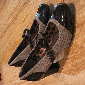 Clarks mary jane heels brown size 10M